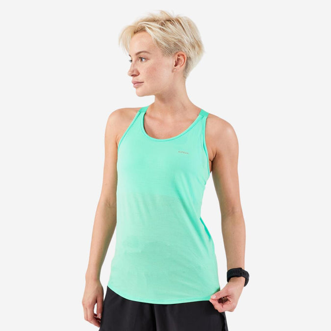 





KIPRUN Run 500 women's running tank top with built-in bra, photo 1 of 6