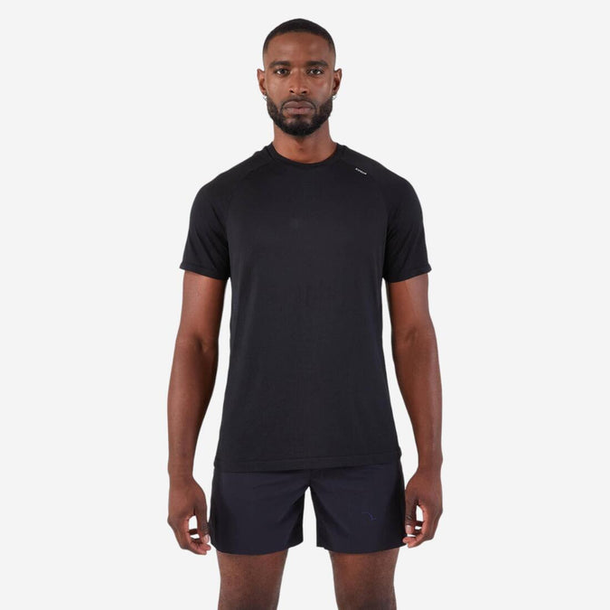 





Men's KIPRUN Run 500 Comfort seamless running T-shirt, photo 1 of 7