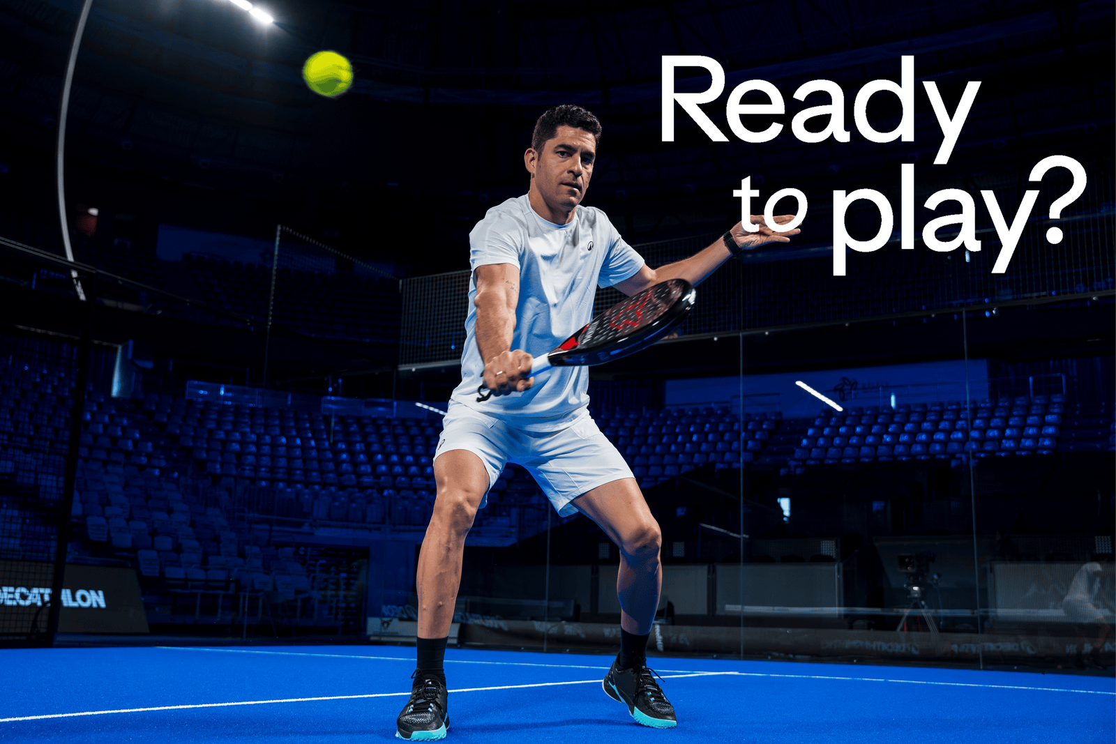 Hit the court<br> – play padel
