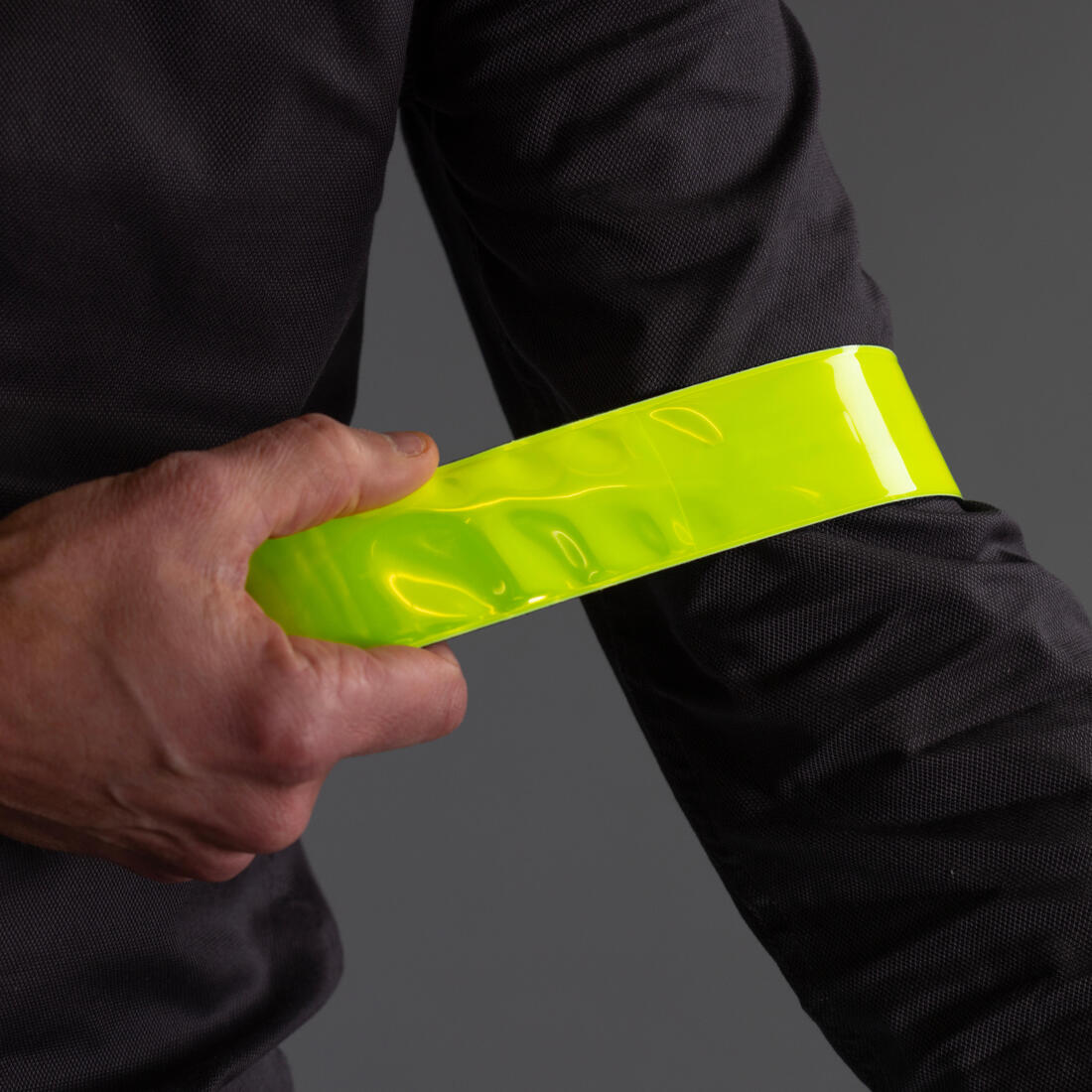 Cycling Visibility Armband - Neon - Decathlon Cyprus