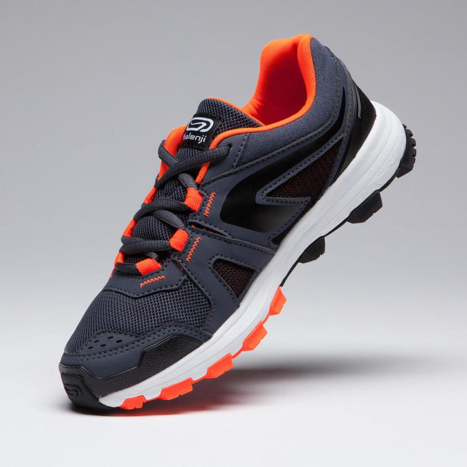 





KIDS KIPRUN GRIP RUNNING & ATHLETICS SHOES - GREY AND BLACK NEON - Decathlon Cyprus, photo 6 of 14